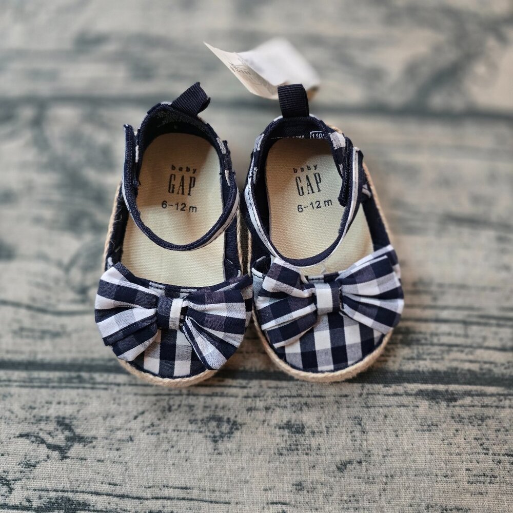 NWT Baby Gap Girl Shoes 6-12 Months Navy/White Plaid Bow Strap Crib Shoes